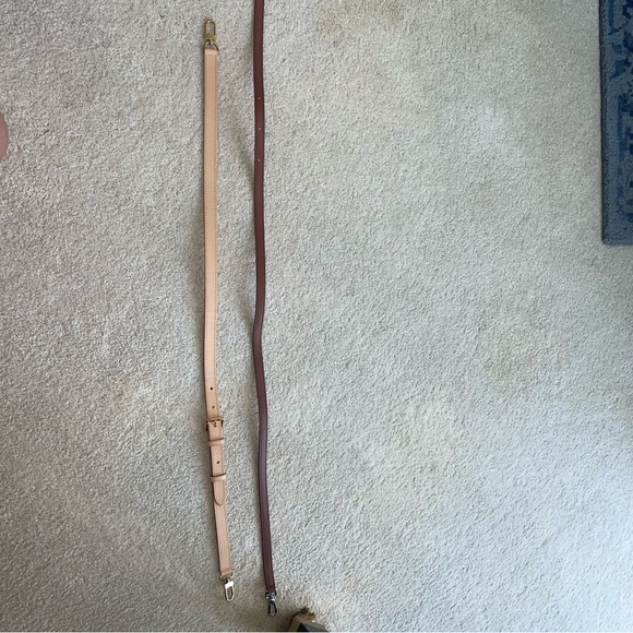 Authentic Louis Vuitton Monogram Tuileries Besace Sesame Peach Creme - Picture 12 of 15